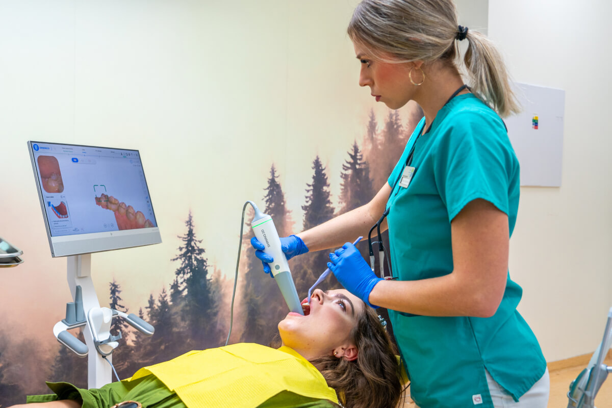 Peroxid vodíka na domáce bielenie zubov, áno alebo nie? | Dental Centrum NIVY