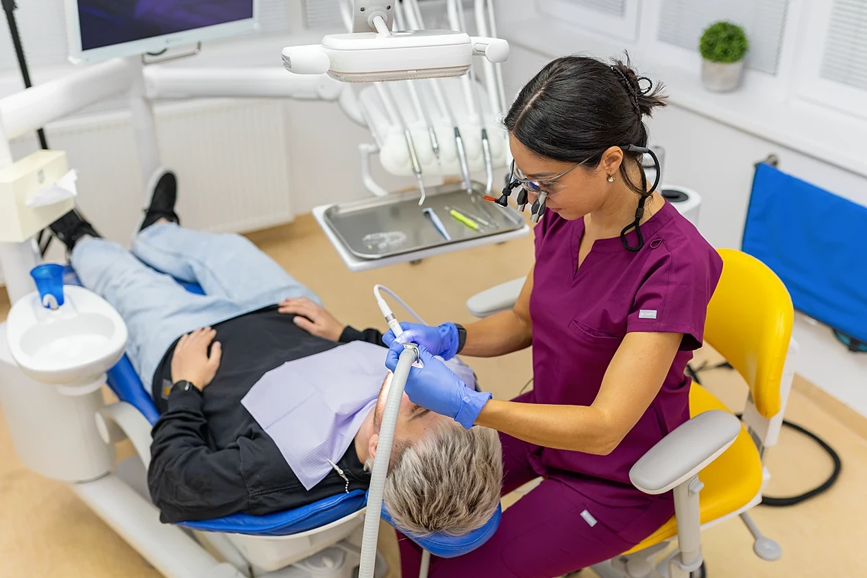 Pieskovanie zubov | Dental Centrum NIVY